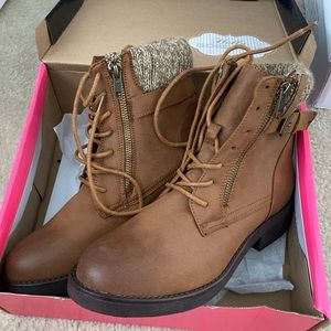 Charlotte Russe brand boot